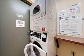 1 Bedroom Colorado Vacation Rental in River Run Village Steps from the