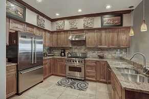 Crystal Peak Lodge 4 Bedroom Ski in, Ski out Slopeside Condo at the Ba