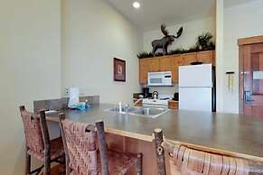 2 Bedroom Colorado Vacation Rental situated in River Run Village Steps