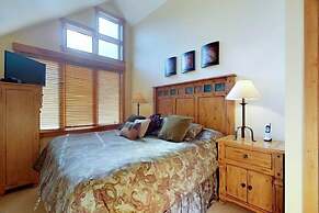 2 Bedroom Colorado Vacation Rental situated in River Run Village Steps