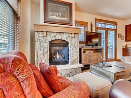 Premier 3 Bedroom Ski in, Ski out Lone Eagle Condo With the Best Acces