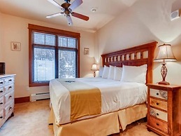 Premier 3 Bedroom Ski in, Ski out Lone Eagle Condo With the Best Acces