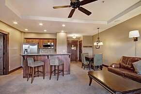 Crystal Peak Lodge 1 Bedroom Ski in, Ski out Slopeside Condo at the Ba
