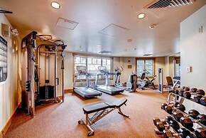 Luxury 3 Bedroom Mountain Vacation Rental in Breckenridge Just Two Blo