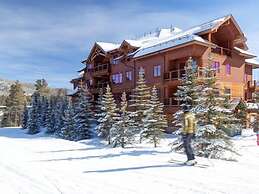 Luxury 3 Bedroom Mountain Vacation Rental in Breckenridge Just Two Blo