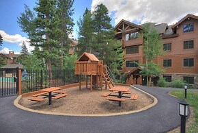 Luxury 3 Bedroom Mountain Vacation Rental in Breckenridge Just Two Blo