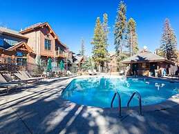 Luxury 3 Bedroom Mountain Vacation Rental in Breckenridge Just Two Blo