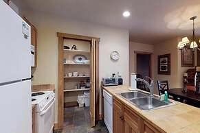 Red Hawk Lodge 2 Bedroom Condo in River Run Village