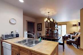 Red Hawk Lodge 2 Bedroom Condo in River Run Village
