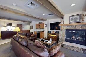 Red Hawk Lodge 2 Bedroom Condo in River Run Village