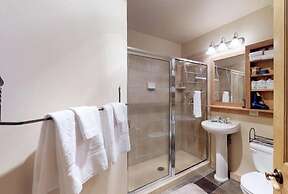 Red Hawk Lodge 2 Bedroom Condo in River Run Village