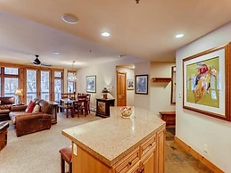Premier 2 Bedroom Ski in, Ski out Vacation Rental at the Timbers With 