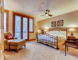 Premier 2 Bedroom Ski in, Ski out Vacation Rental at the Timbers With 
