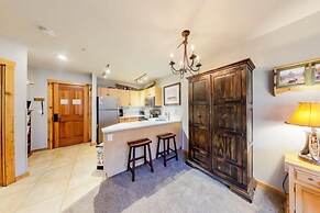 1 Bedroom Premier Mountain Condo in River Run Village Just a Short Wal