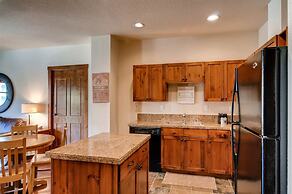 1 Bedroom Mountain Condo Located in Historic Downtown Breckenridge Nea