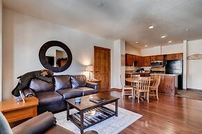 1 Bedroom Mountain Condo Located in Historic Downtown Breckenridge Nea