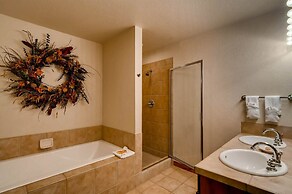 1 Bedroom Mountain Condo Located in Historic Downtown Breckenridge Nea