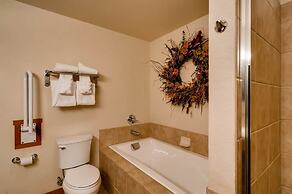 1 Bedroom Mountain Condo Located in Historic Downtown Breckenridge Nea