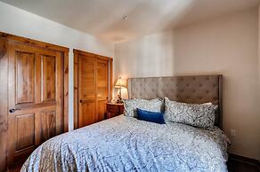1 Bedroom Mountain Condo Located in Historic Downtown Breckenridge Nea