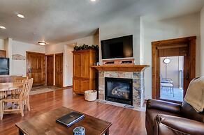 1 Bedroom Mountain Condo Located in Historic Downtown Breckenridge Nea