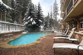 Premier 1 Bedroom Ski in, Ski out Lone Eagle Condo With the Best Acces