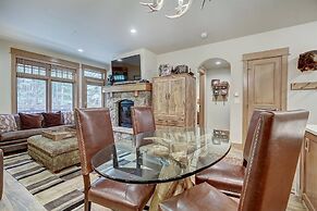 Premier 1 Bedroom Ski in, Ski out Lone Eagle Condo With the Best Acces