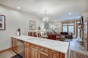 Premier 1 Bedroom Ski in, Ski out Lone Eagle Condo With the Best Acces