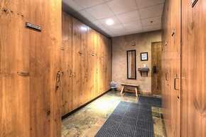 Premier 3 Bedroom Timbers Ski in, Ski out Vacation Rental at the Timbe