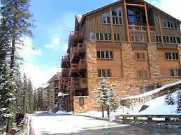 Premier 3 Bedroom Timbers Ski in, Ski out Vacation Rental at the Timbe