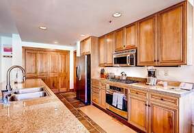 Premier 3 Bedroom Timbers Ski in, Ski out Vacation Rental at the Timbe