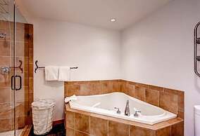 Premier 3 Bedroom Timbers Ski in, Ski out Vacation Rental at the Timbe