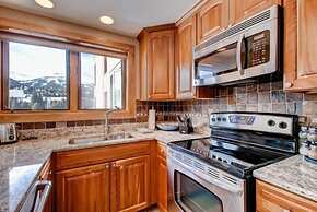 1 Bedroom Ski in, Ski out Mountain Vacation Rental Located Next to His