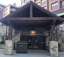 1 Bedroom Ski in, Ski out Mountain Vacation Rental Located Next to His