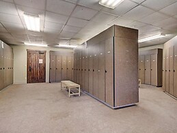 Crystal Peak Lodge 2 Bedroom Ski in, Ski out Slopeside Condo at the Ba