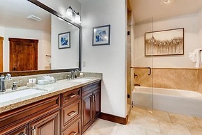 Crystal Peak Lodge 3 Bedroom Ski in, Ski out Slopeside Condo at the Ba