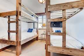 Crystal Peak Lodge 3 Bedroom Ski in, Ski out Slopeside Condo at the Ba