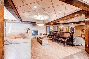 3 Bedroom Ski in, Ski out Mountain Vacation Rental Located Next to His