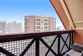 Perfectly Placed 2 Bedroom Vacation Rental in Historic Downtown Brecke