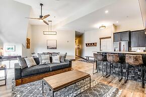 Perfectly Placed 2 Bedroom Vacation Rental in Historic Downtown Brecke