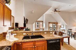 Perfectly Placed 2 Bedroom Vacation Rental in Historic Downtown Brecke