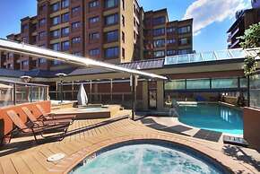 2 Bedroom Ski in, Ski out Mountain Vacation Rental Located Next to His