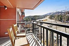 2 Bedroom Ski in, Ski out Mountain Vacation Rental Located Next to His