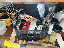 Poomaz Peace Palace - Ella