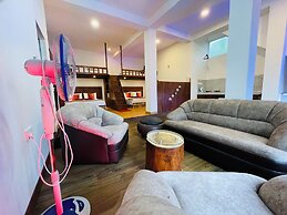 Poomaz Peace Palace - Ella