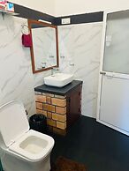 Poomaz Peace Palace - Ella