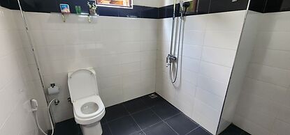 Poomaz Peace Palace - Ella