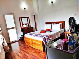 Poomaz Peace Palace - Ella