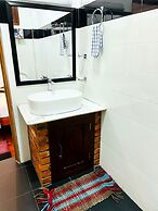 Poomaz Peace Palace - Ella