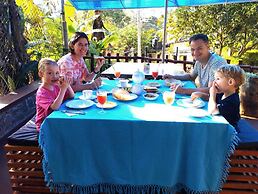 Poomaz Peace Palace - Ella