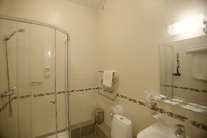 Crona Medical & SPA Hotel